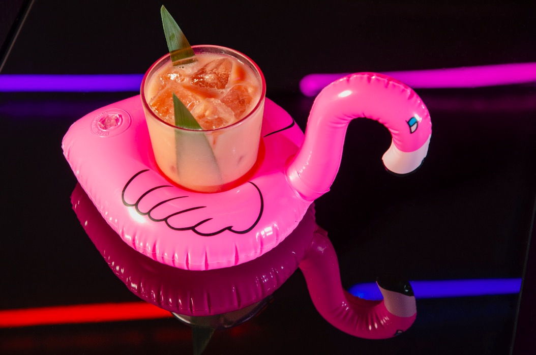 Neon monkey bar москва. Неон манки бар. Neon Monkey меню. Неон МОНКЕЙ Москва. Неоновая обезьяна бар.