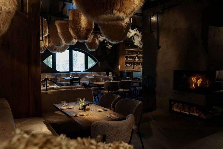 новый ресторан Manul ресторан в центре города Манул блюда Сибири блюда сибирской кухни строганина сибирские пельмени чавыча